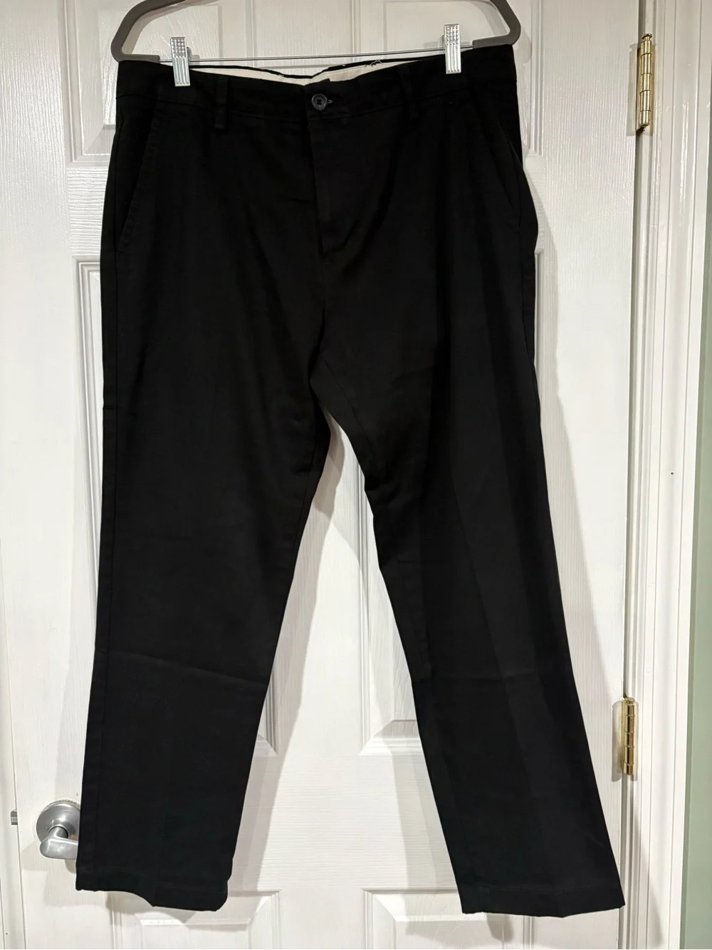 Dockers Men's Black Slim Fit Straight-Leg Chinos, 36 x 29